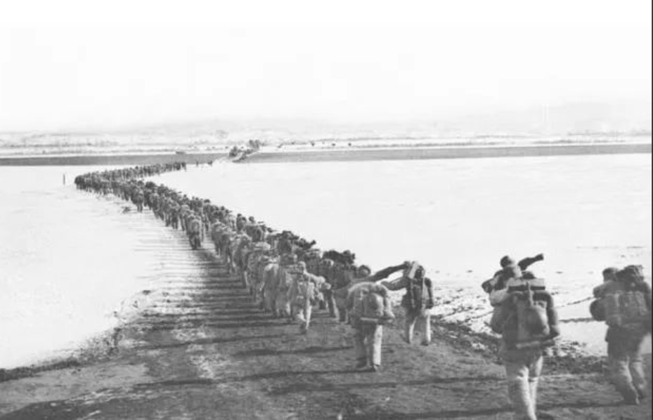 志愿军跨过鸭绿江